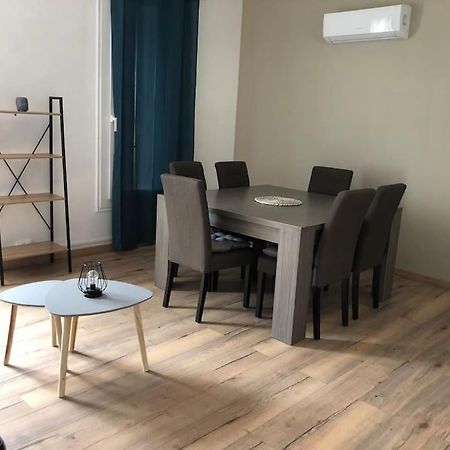 Appartement Spacieux Centre Ville Rivesaltes Kültér fotó
