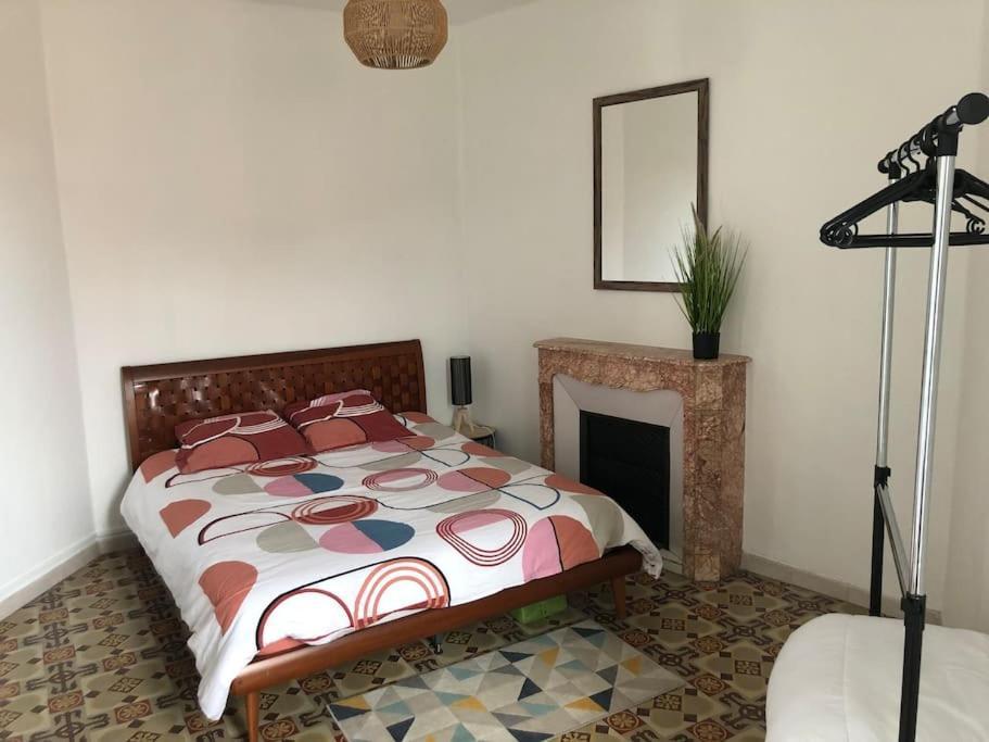 Appartement Spacieux Centre Ville Rivesaltes Kültér fotó